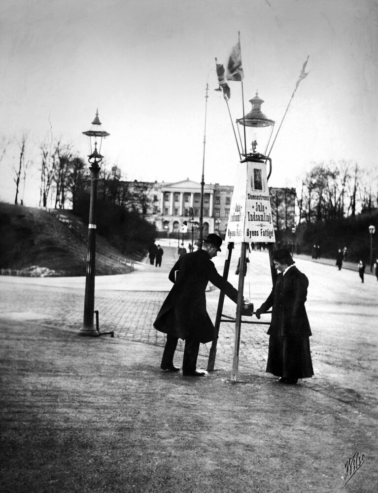 Julegryta Karl Johan slottet nett