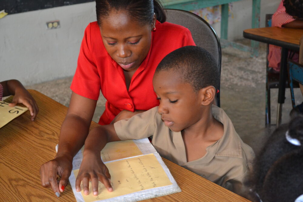 Barn fra Kingston skole for blinde